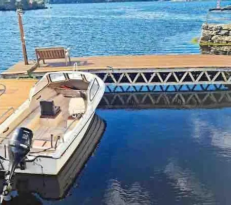 Waterfront Villa Boat Included, Near Bergen Lindas