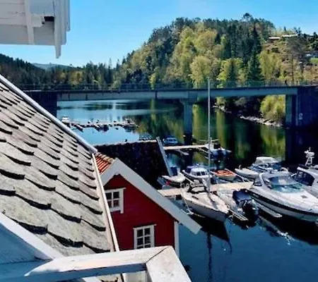 Waterfront Villa Boat Included, Near Bergen