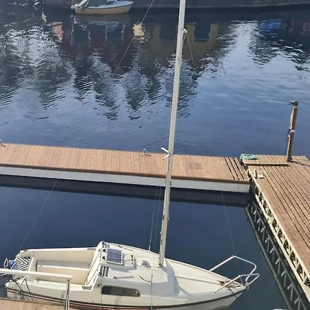 Holiday home Waterfront Villa Boat Included, Near Bergen *