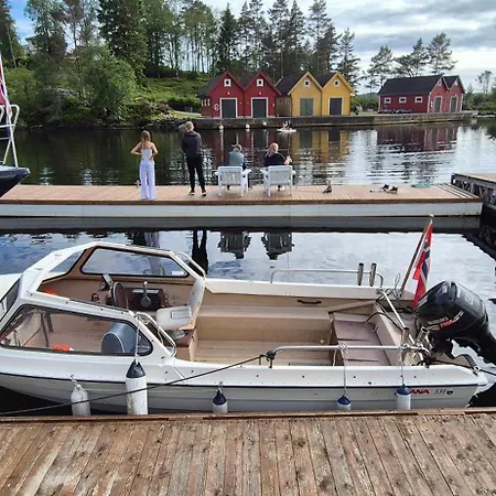 Boat Included, Waterfront Villa, Near Bergen