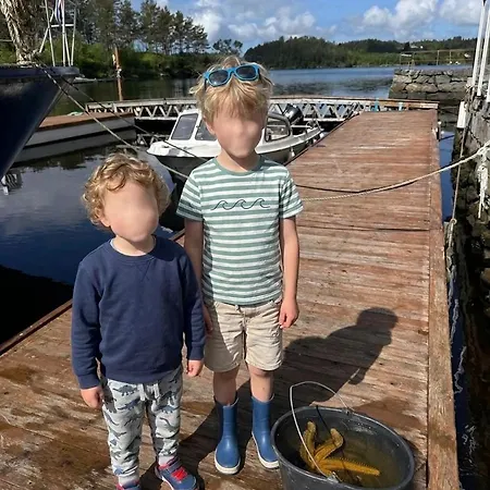 Boat Included, Waterfront Villa, Bergen Dom wakacyjny Lindås