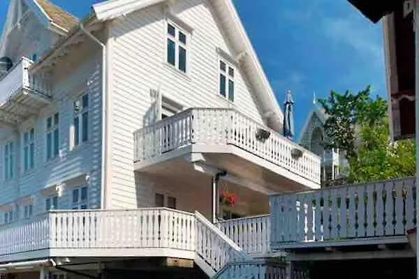 بيت للعطل Waterfront Boat Included, Near Bergen *