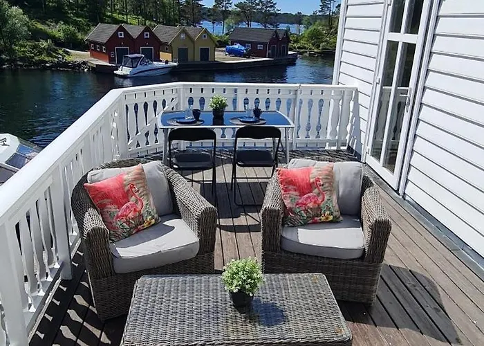 Waterfront Boat Included, Near Bergen Lindås