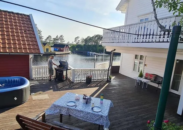 بيت للعطل Waterfront Boat Included, Near Bergen