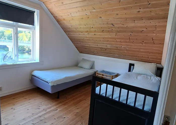 Σπίτι διακοπών Waterfront Boat Included, Near Bergen Lindås