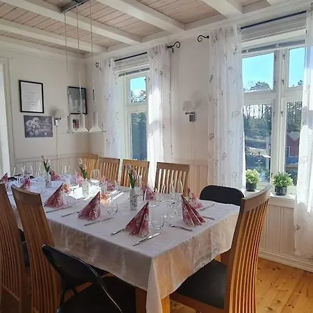 Сasa de vacaciones Waterfront Boat Included, Near Bergen *