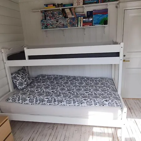 Сasa de vacaciones Waterfront Boat Included, Near Bergen *